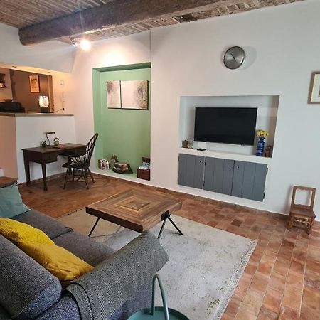 Apartamento Cocon Du Papillon A Lourmarin Exterior foto