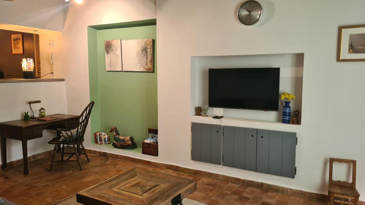 Apartamento Cocon Du Papillon A Lourmarin Exterior foto