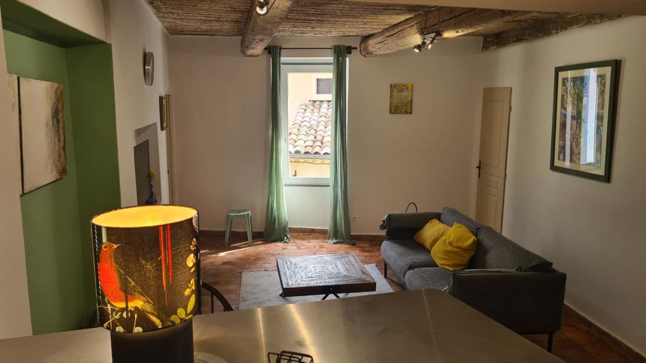 Apartamento Cocon Du Papillon A Lourmarin Exterior foto