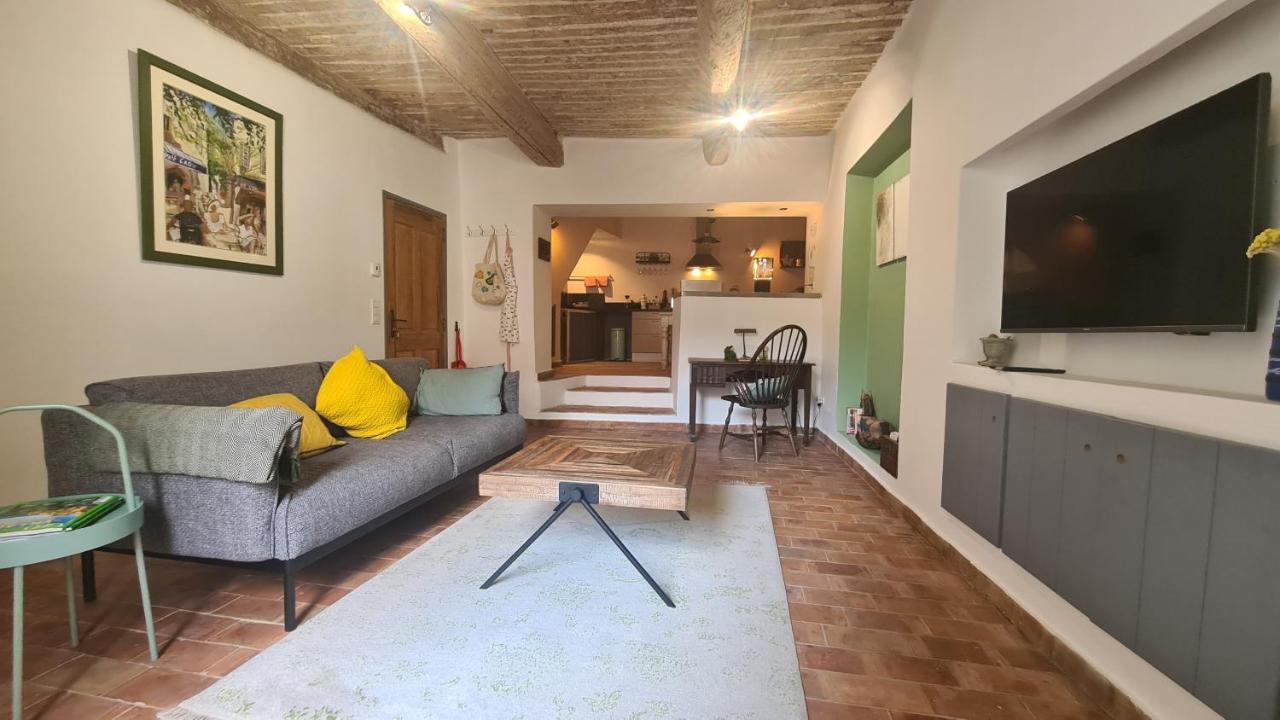 Apartamento Cocon Du Papillon A Lourmarin Exterior foto