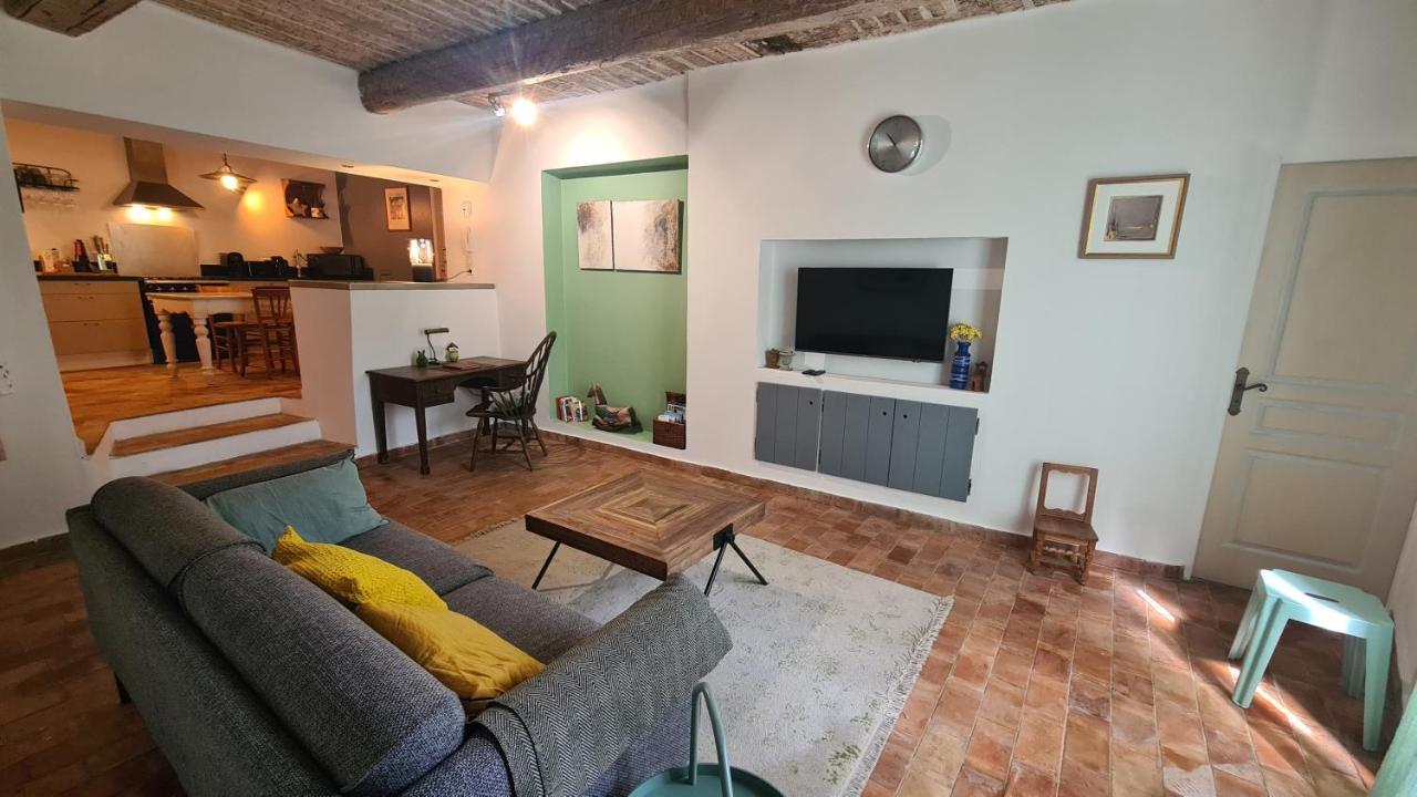 Apartamento Cocon Du Papillon A Lourmarin Exterior foto